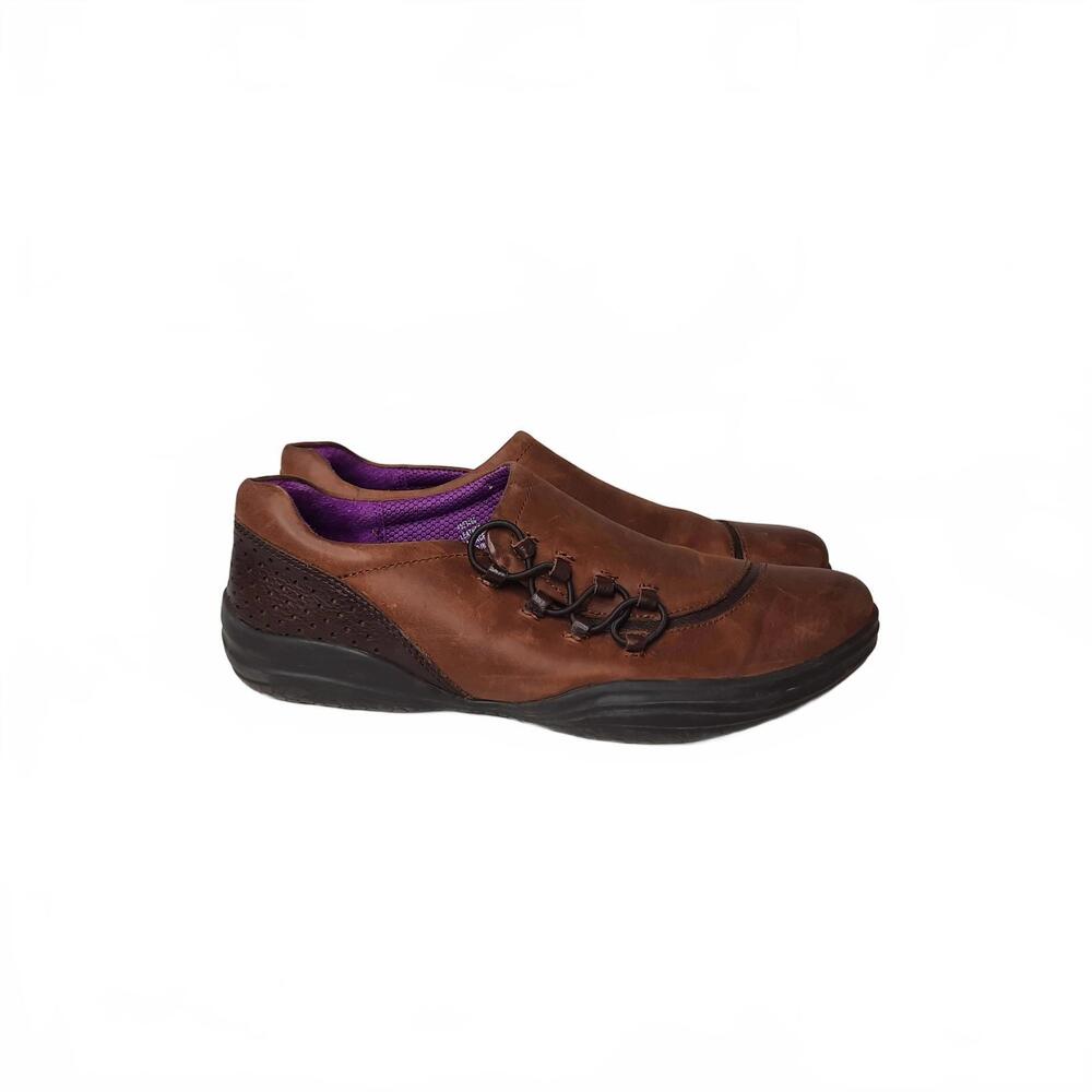 Bionica Women's Brown‎ Leather Loafers Size 9